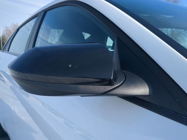 Certified 2025 Hyundai Elantra Sport image 11