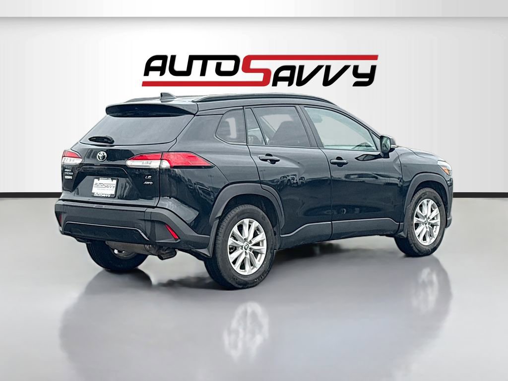 Used 2023 Toyota Corolla Cross LE w/ Moonroof Package image 7