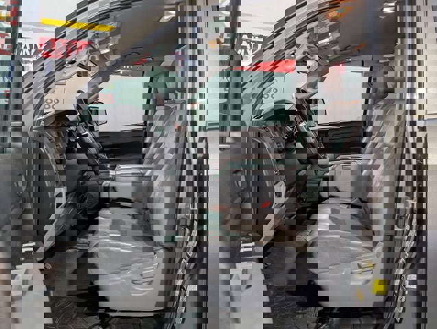 Used 2012 Toyota Tundra 4x4 Double Cab image 18