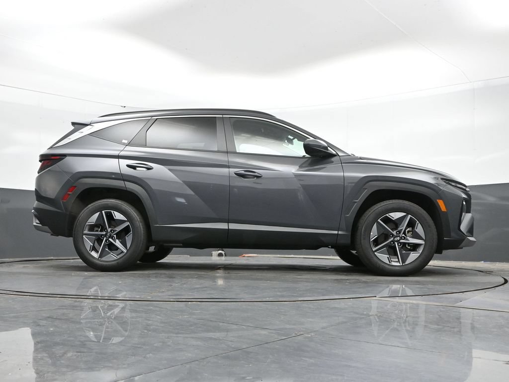 Used 2025 Hyundai Tucson SEL AWD/4WD image 39