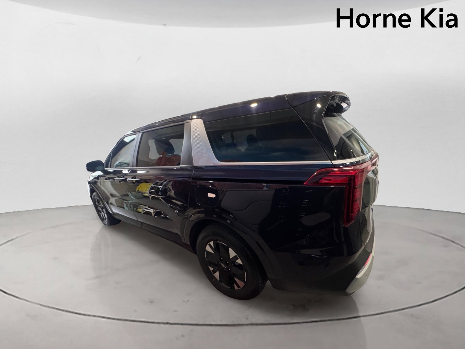 New 2026 Kia Carnival LXS FWD image 6