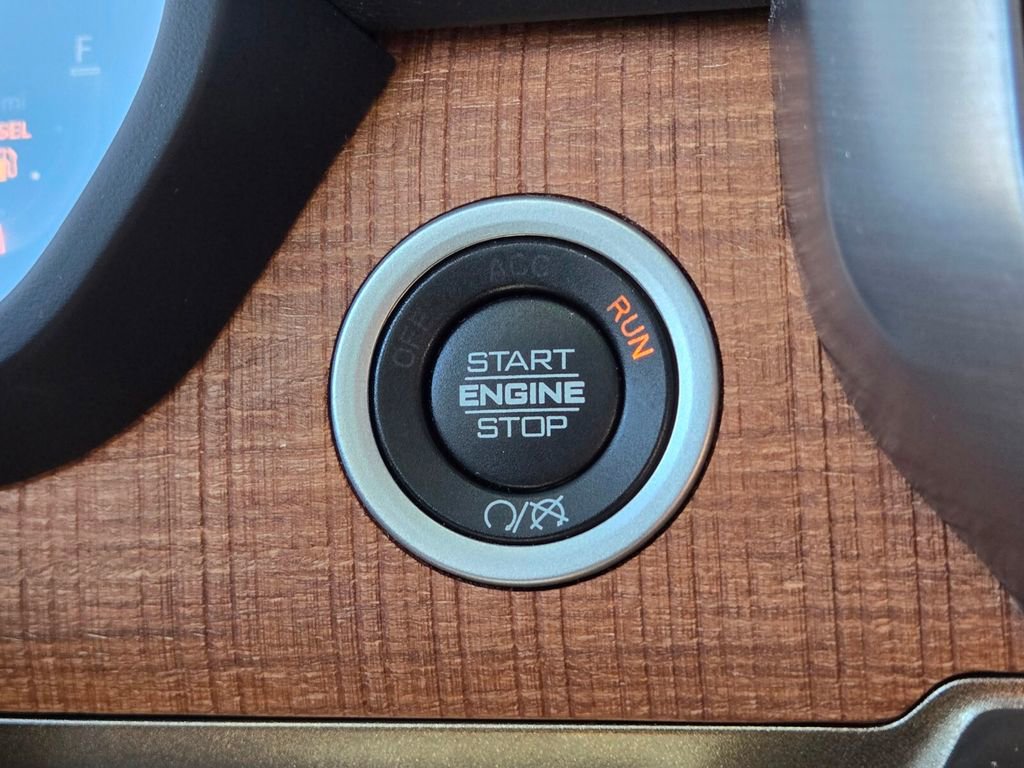 Used 2023 RAM 2500 Limited AWD/4WD image 24