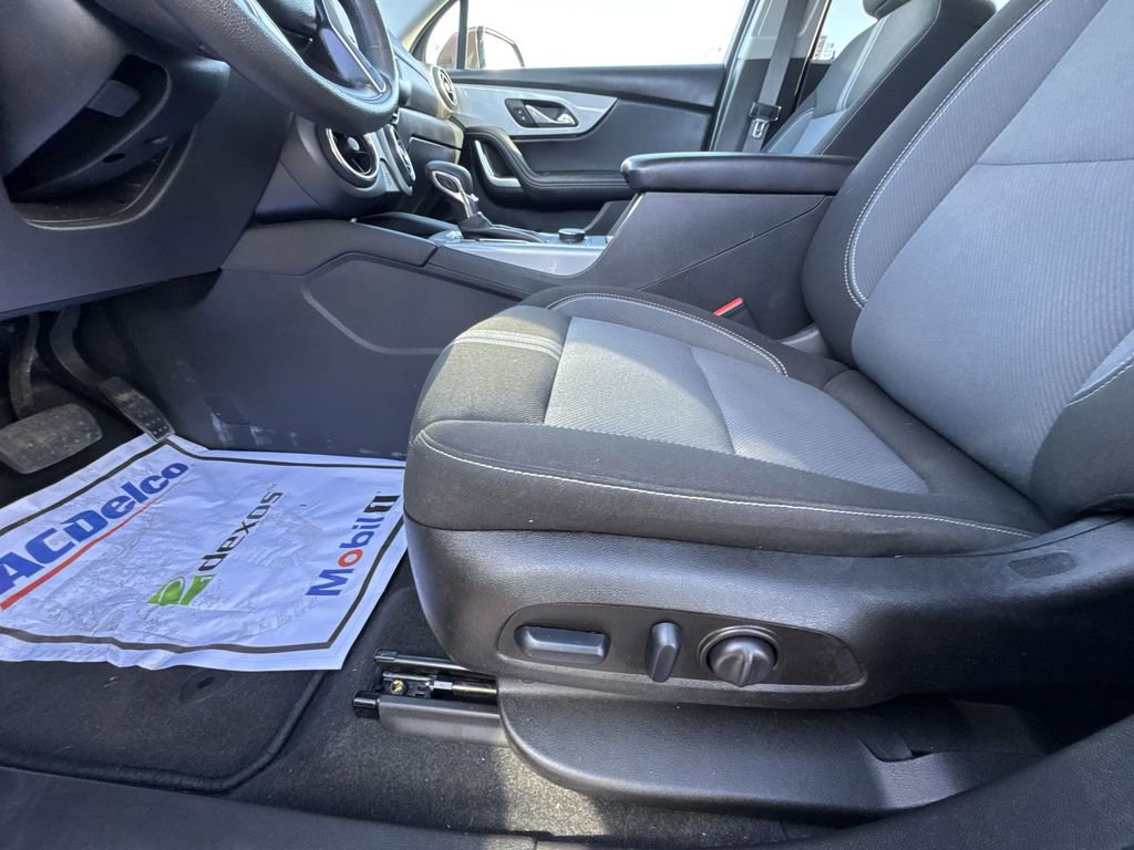 Used 2023 Chevrolet Blazer LT image 12