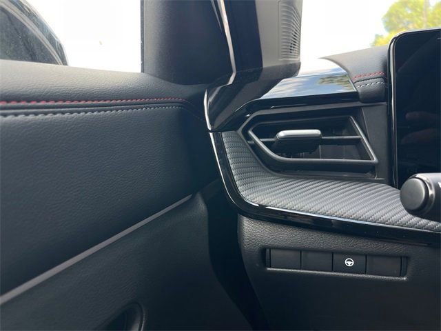 New 2026 Nissan Kicks SR w/ Cold Weather Package image 18