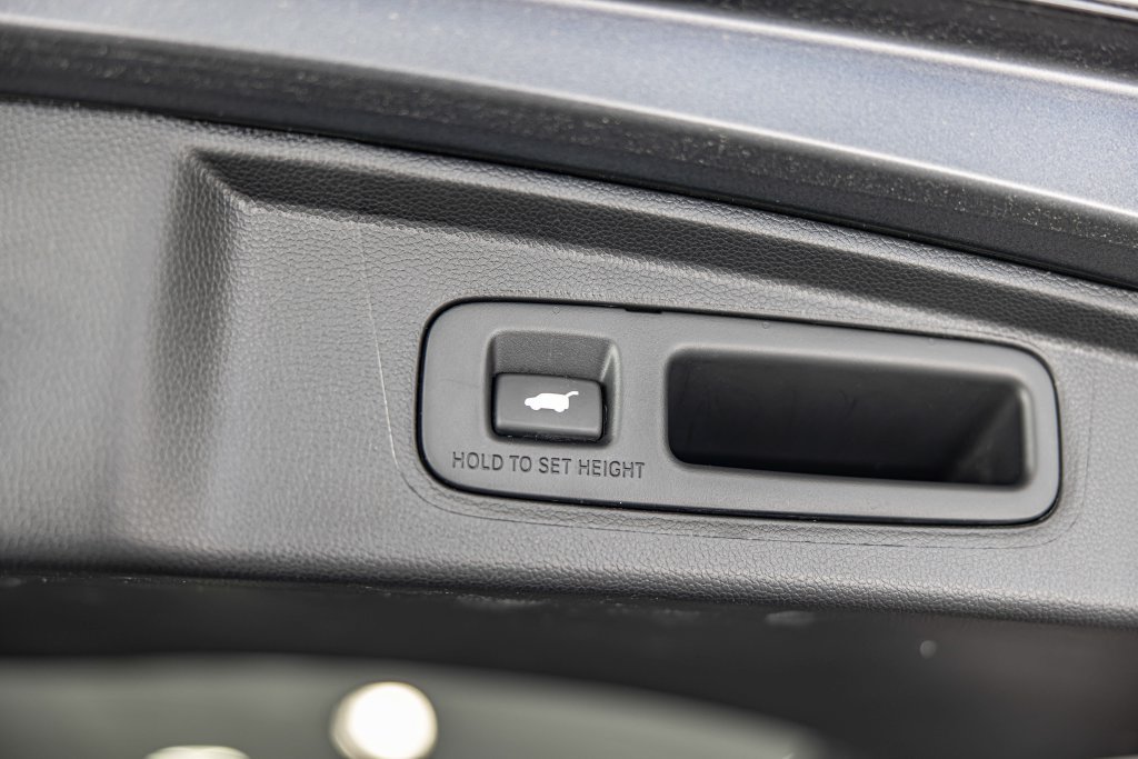 Used 2025 Honda CR-V EX-L image 17