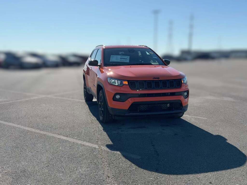 New 2026 Jeep Compass Latitude image 17