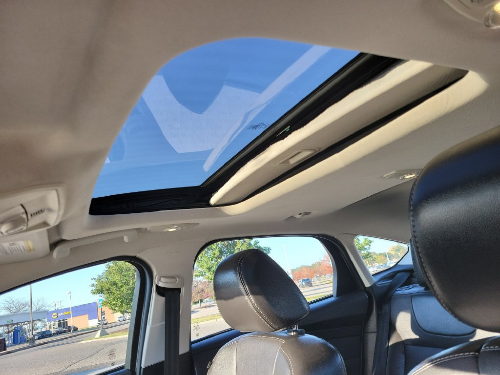 Used 2013 Ford Focus Titanium FWD image 33
