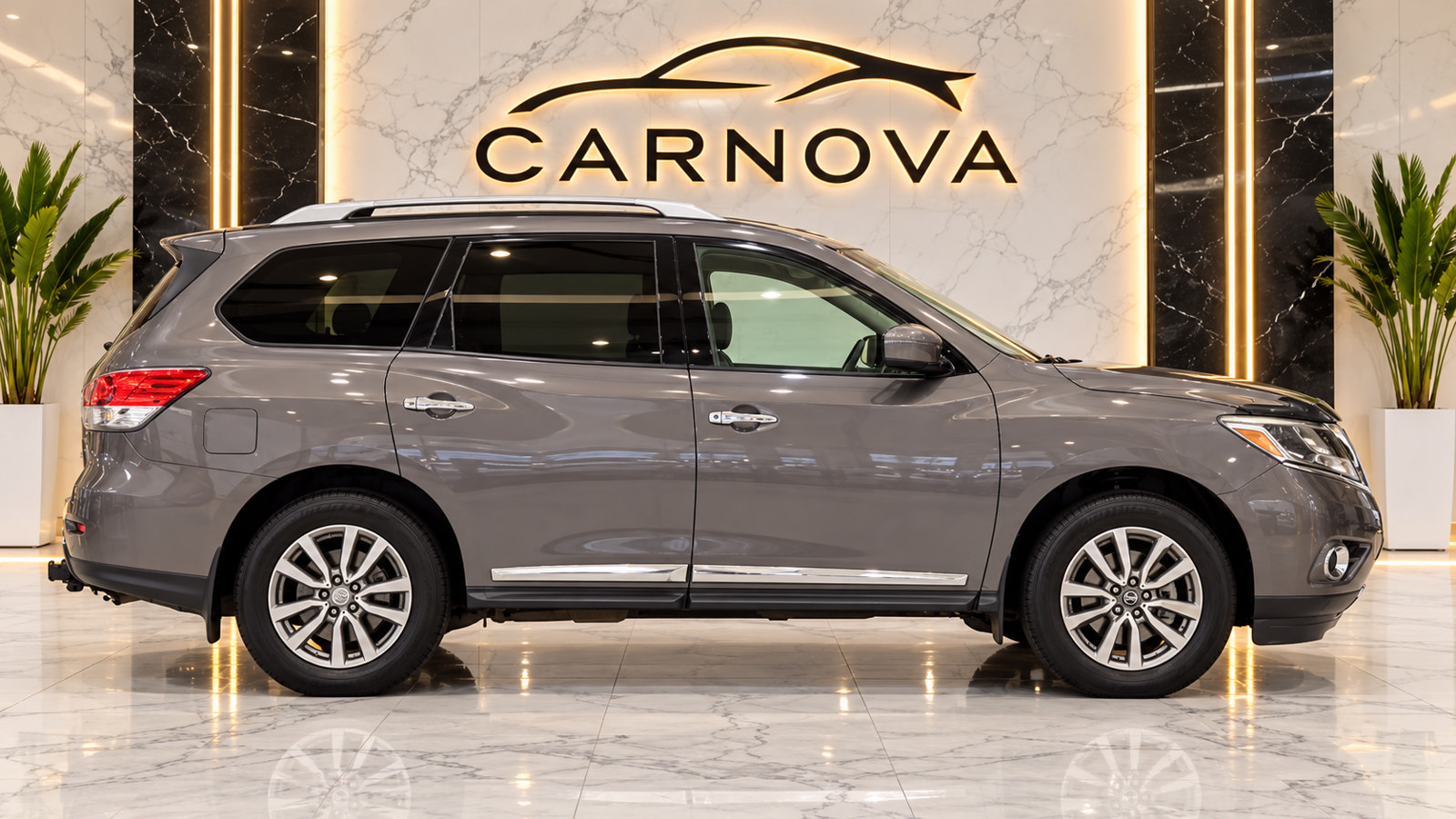 Used 2014 Nissan Pathfinder SL w/ SL Tech Package FWD image 3