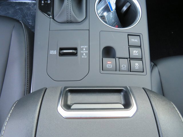 New 2025 Toyota Highlander XLE image 27