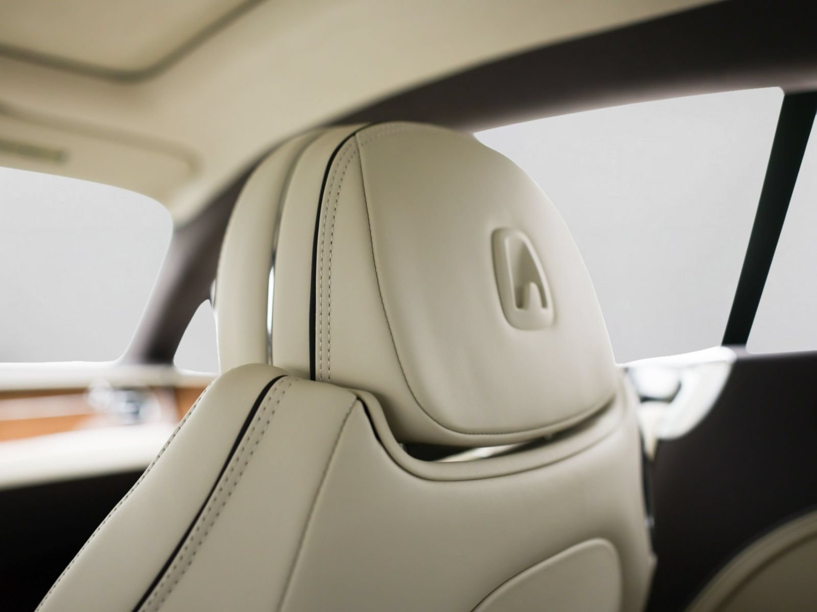 New 2026 Bentley Continental GT AWD/4WD image 36