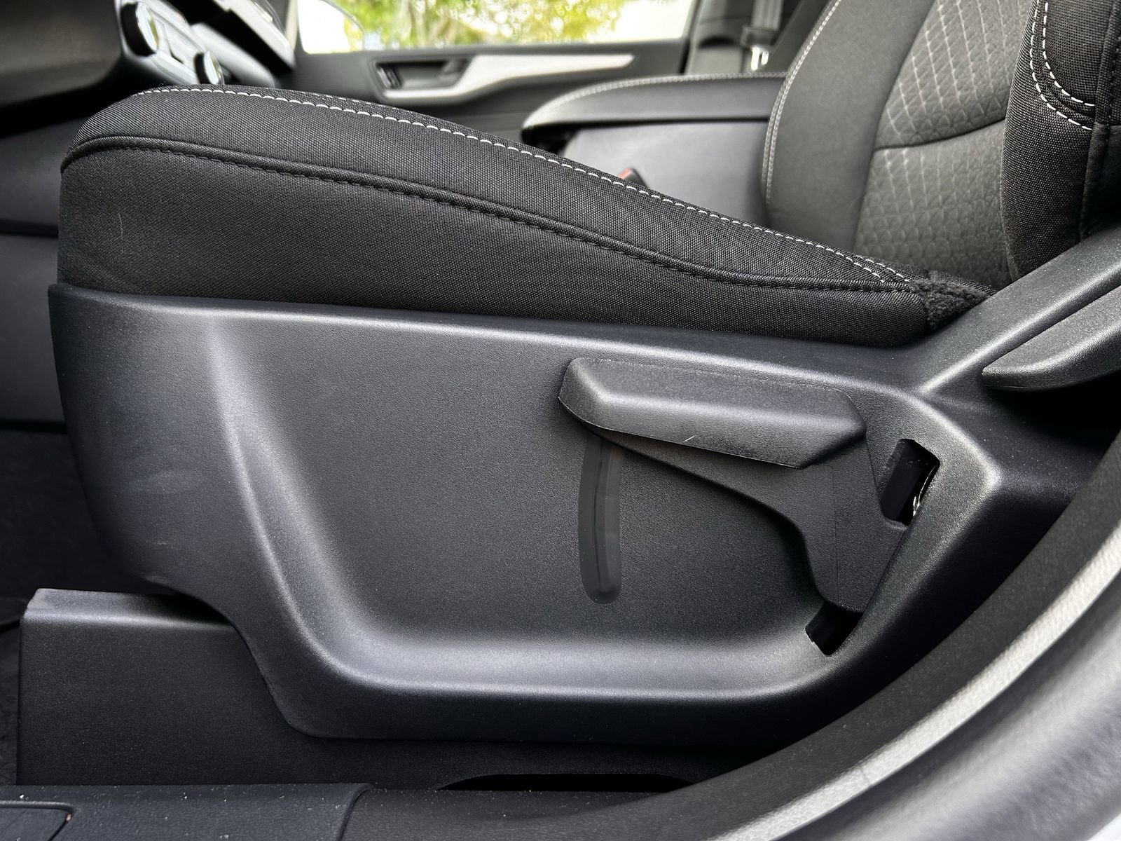 New 2026 Ford Escape Active FWD image 22