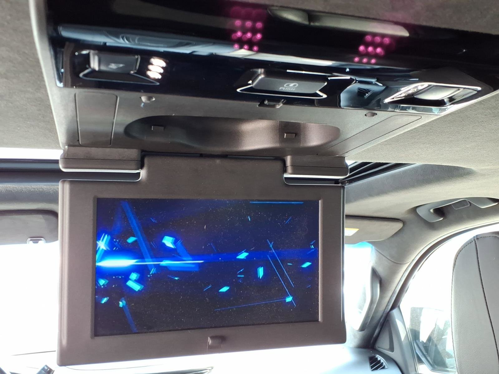 Used 2018 Cadillac Escalade Platinum image 17