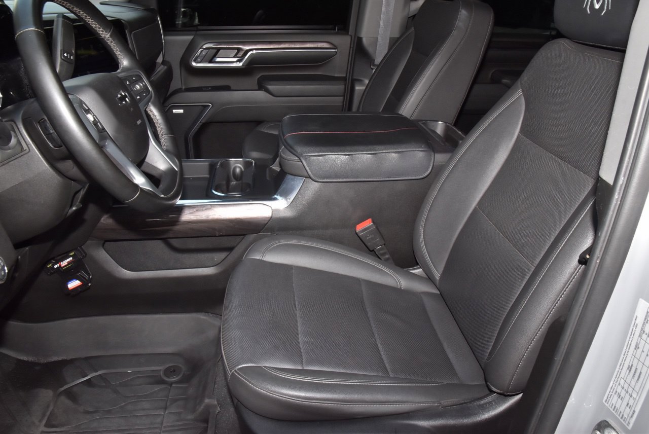 Used 2024 Chevrolet Silverado 2500 LTZ w/ LTZ Plus Package AWD/4WD image 13