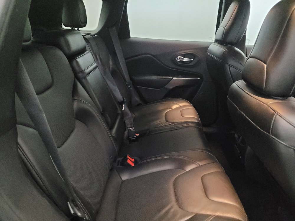 Used 2019 Jeep Cherokee Limited AWD/4WD image 19