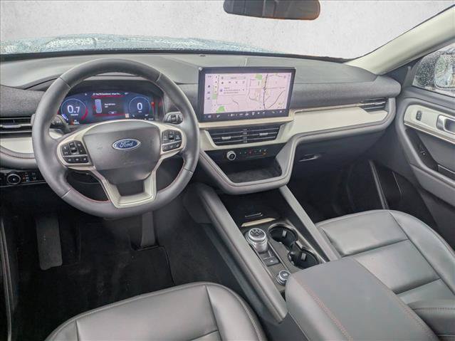 Certified 2025 Ford Explorer Active w/ Active Comfort Package RWD image 15