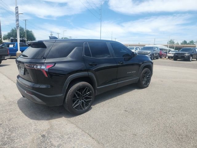 Used 2026 Chevrolet Equinox LT FWD image 3