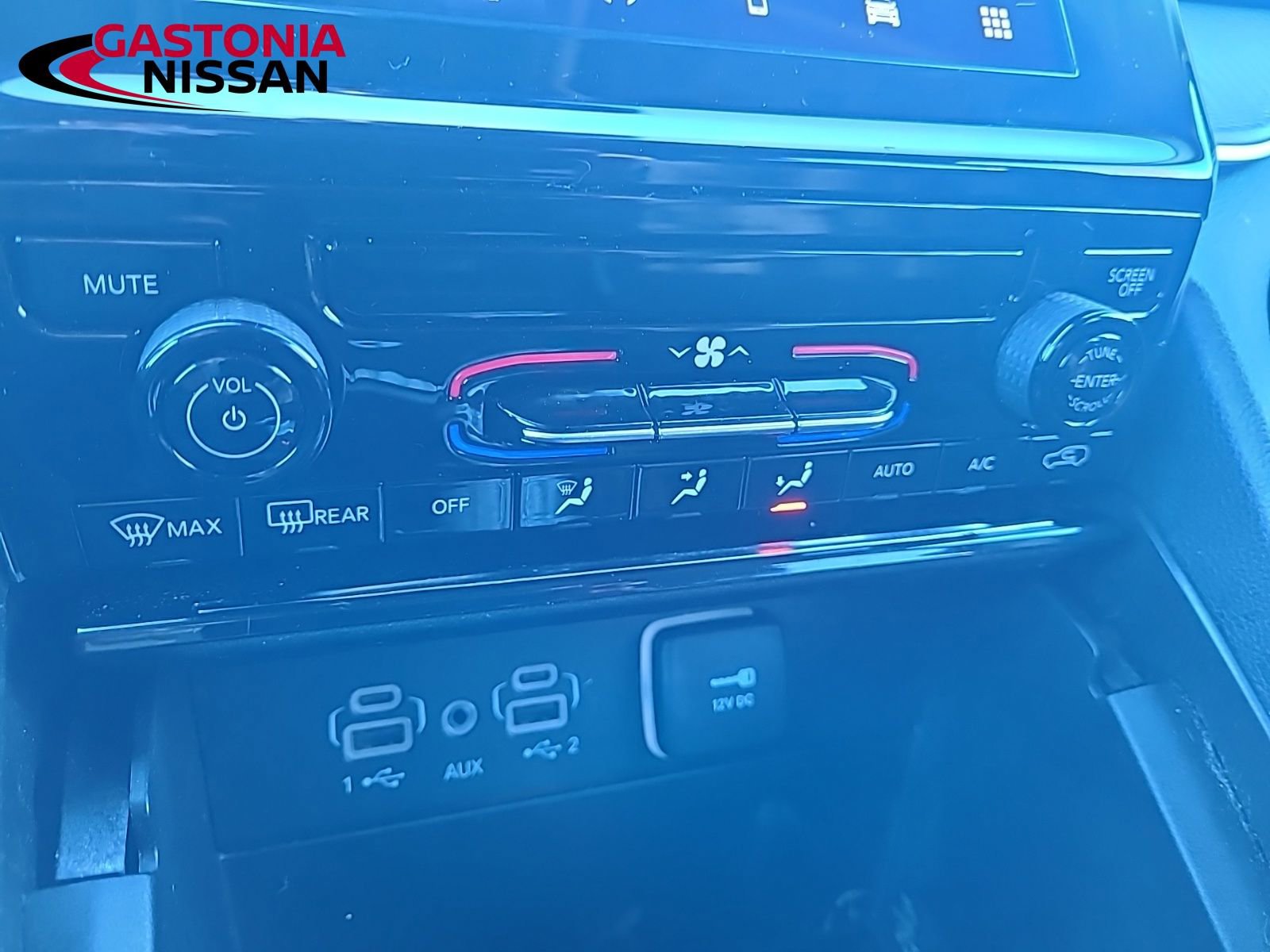 Used 2023 Jeep Grand Cherokee L Laredo image 41