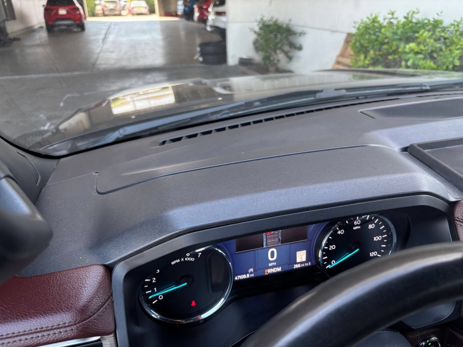 Used 2024 Ford Expedition Limited AWD/4WD image 38