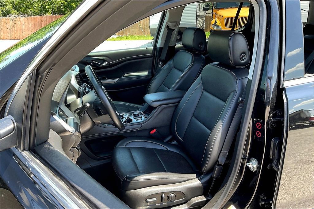 Used 2023 GMC Acadia SLT AWD/4WD image 26