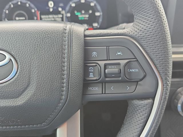 Used 2025 Toyota Tacoma TRD Off-Road image 17