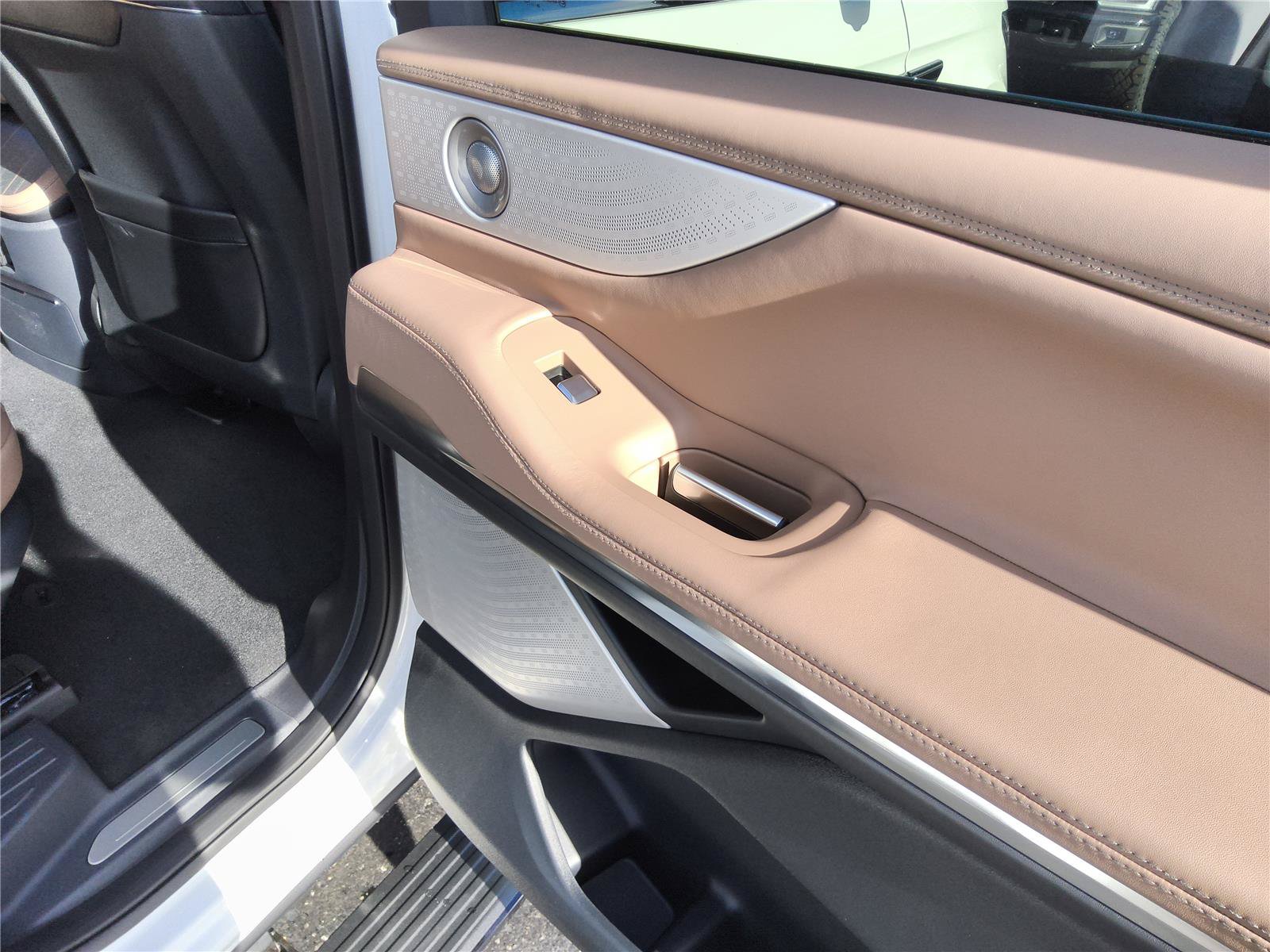 New 2027 Lincoln Navigator Black Label AWD/4WD image 22
