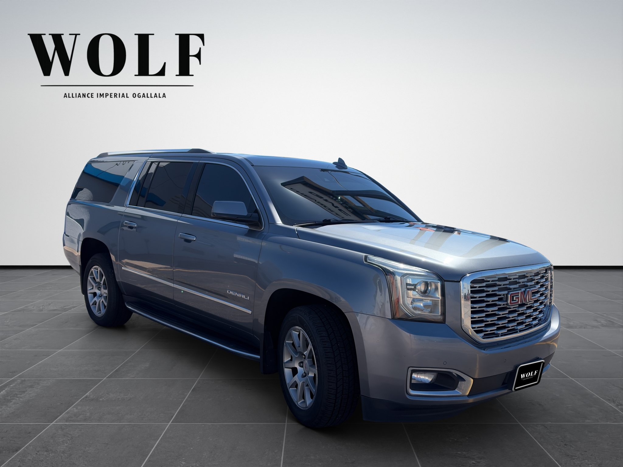 Used 2019 GMC Yukon XL Denali AWD/4WD image 9