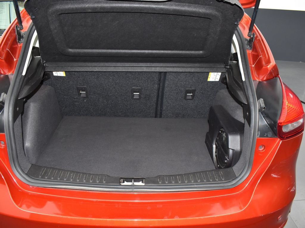 Used 2018 Ford Focus Titanium FWD image 12