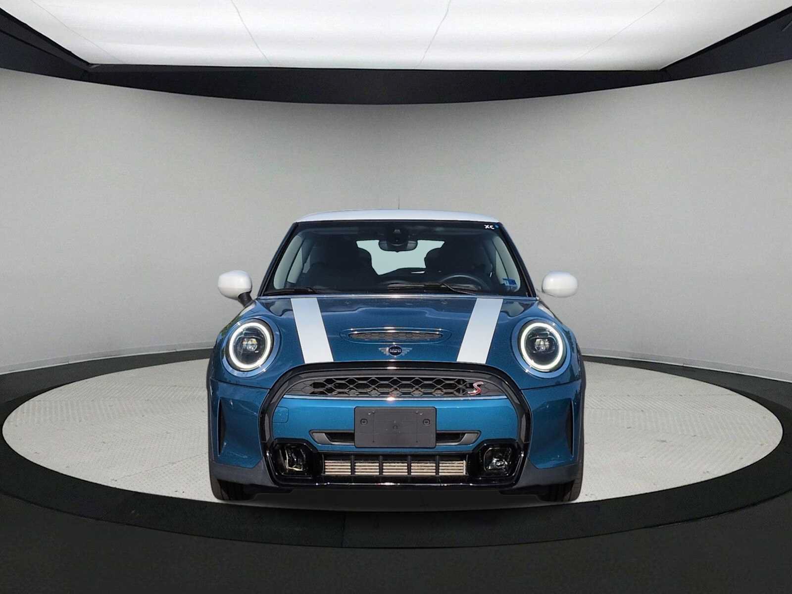 Used 2022 MINI Cooper S FWD image 3