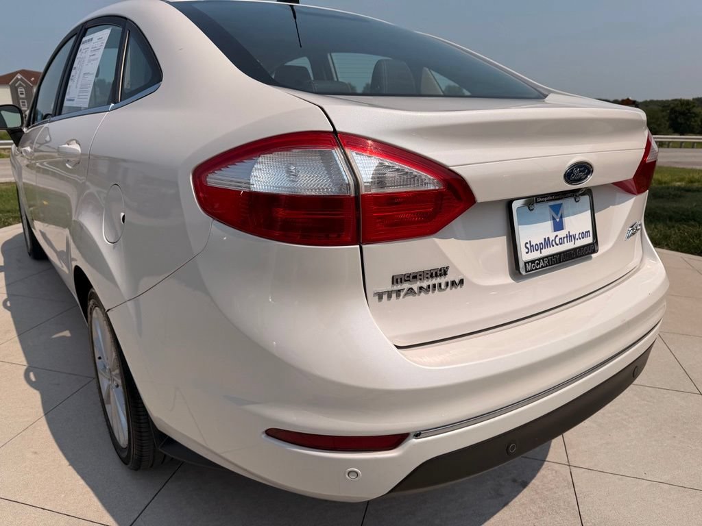 Used 2017 Ford Fiesta Titanium FWD image 32
