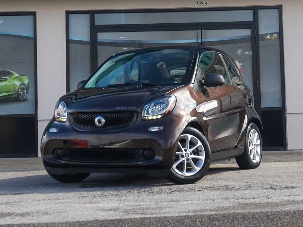 Used 2018 smart fortwo electric drive RWD image 6