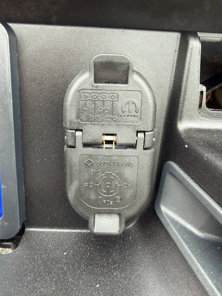 Used 2021 RAM 1500 Big Horn AWD/4WD image 12
