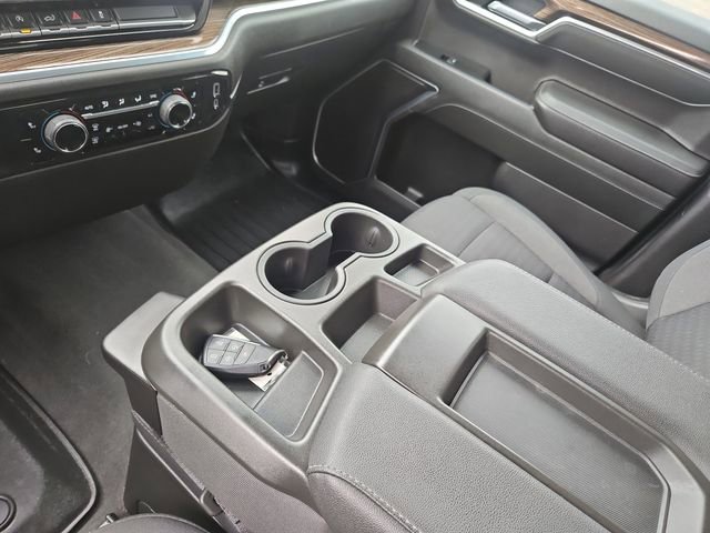 Used 2022 Chevrolet Silverado 1500 LT AWD/4WD image 24