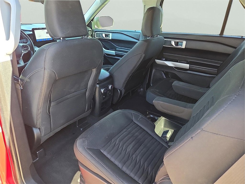 Used 2021 Ford Explorer XLT image 10