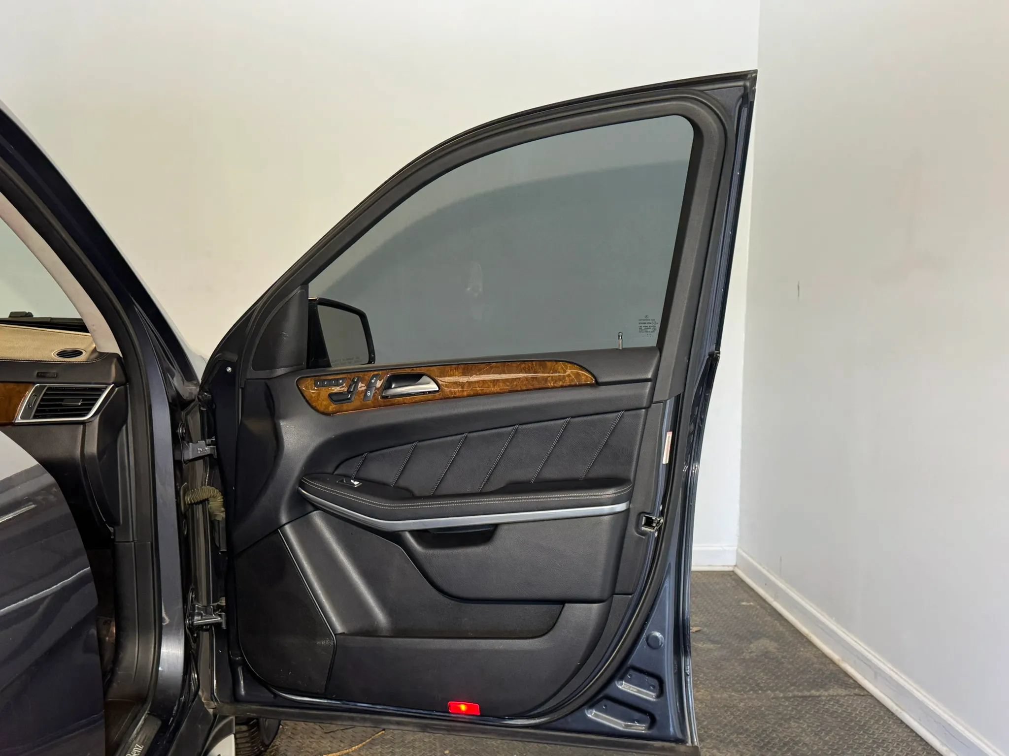 Used 2013 Mercedes-Benz GL 450 4MATIC image 22