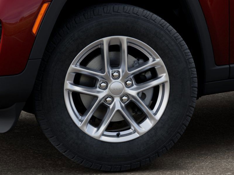 New 2026 Jeep Grand Cherokee Laredo image 8