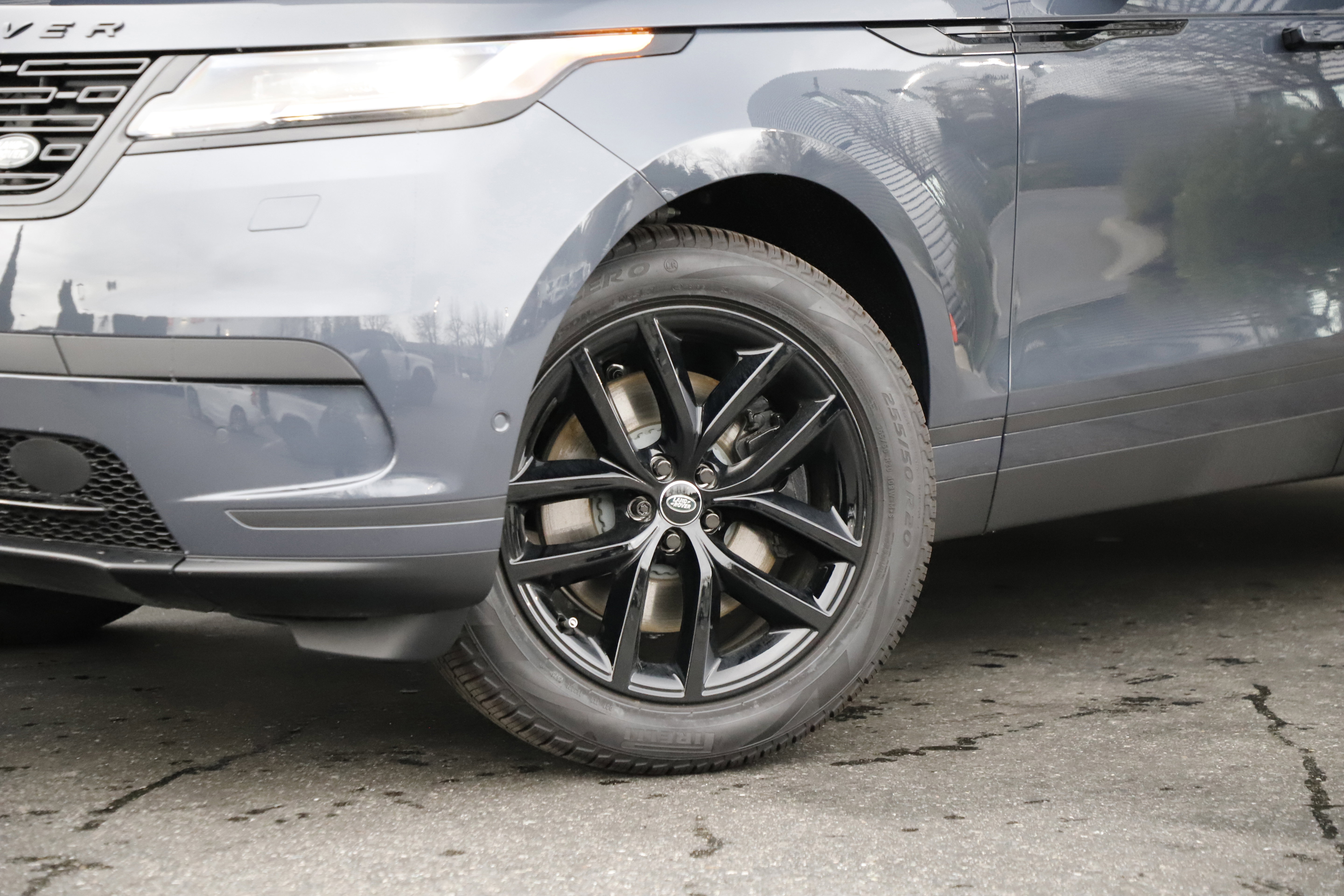 New 2026 Land Rover Range Rover Velar S image 2