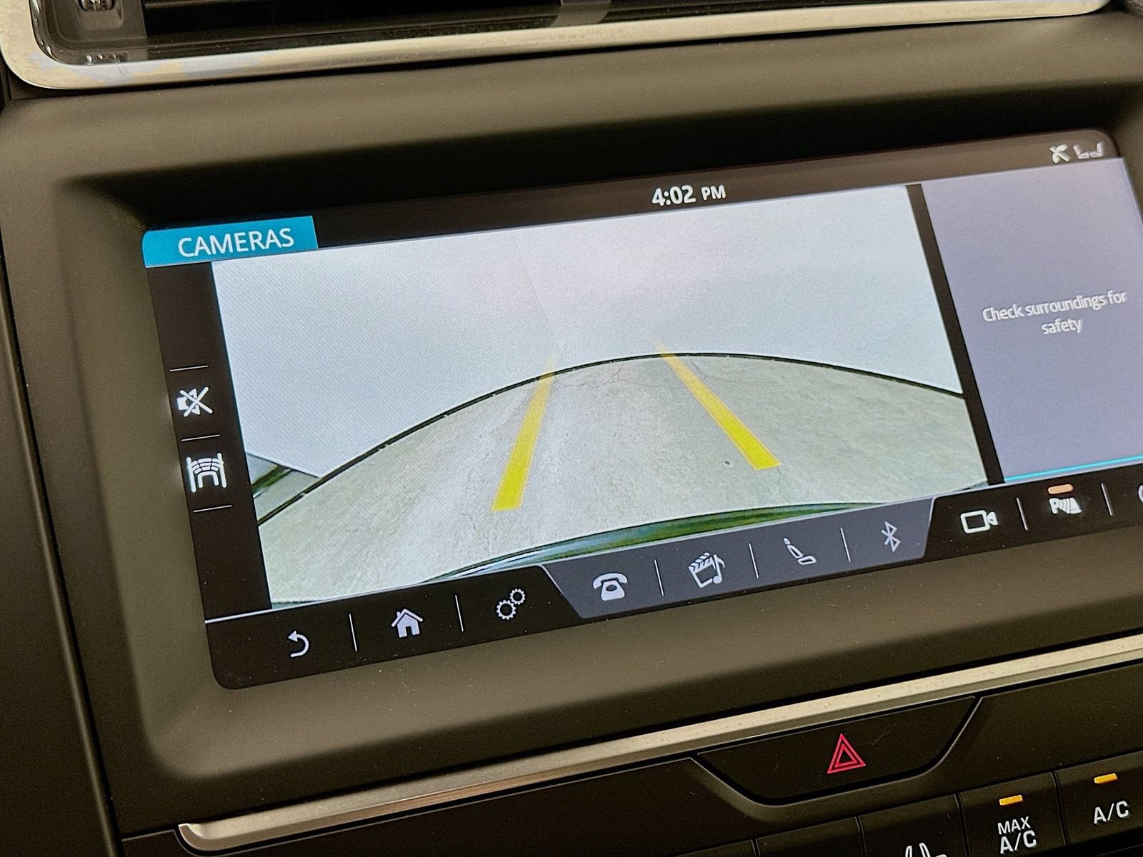 Used 2020 Jaguar E-PACE AWD/4WD image 24