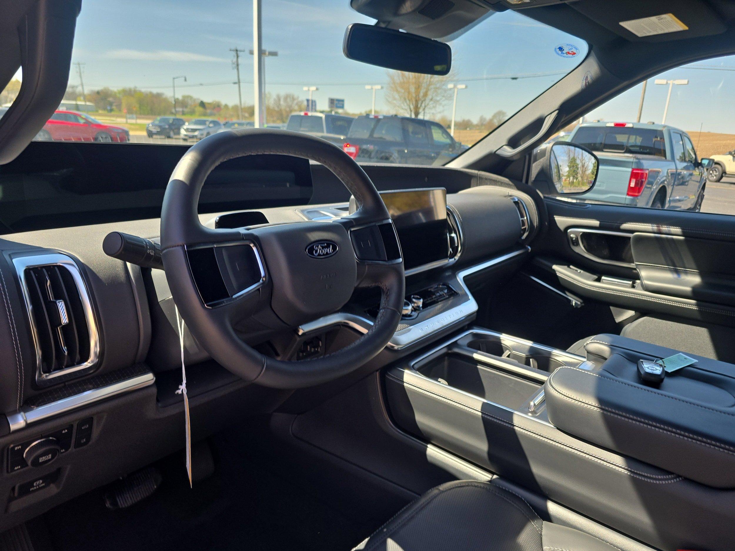 New 2026 Ford Expedition Platinum w/ Stealth Appearance Package AWD/4WD image 10