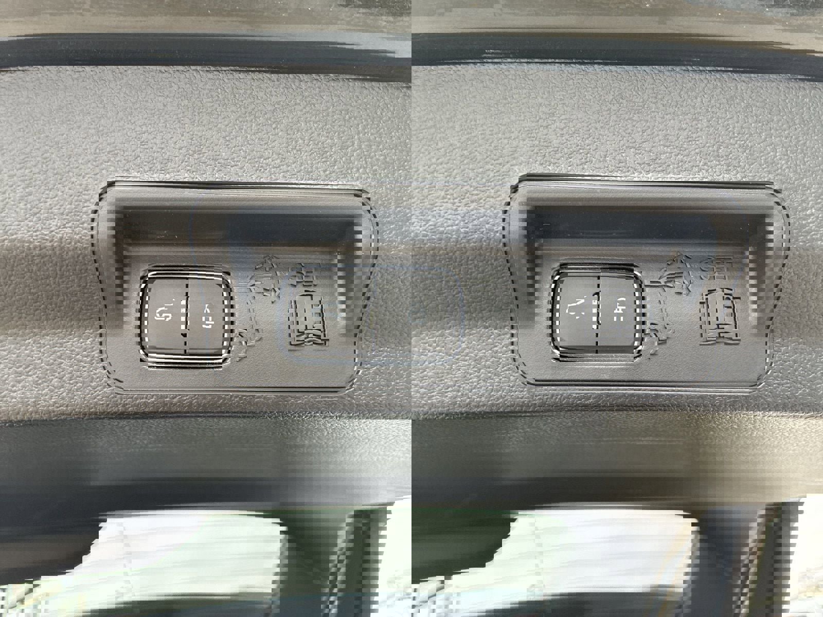 Used 2023 Ford Explorer Timberline image 9