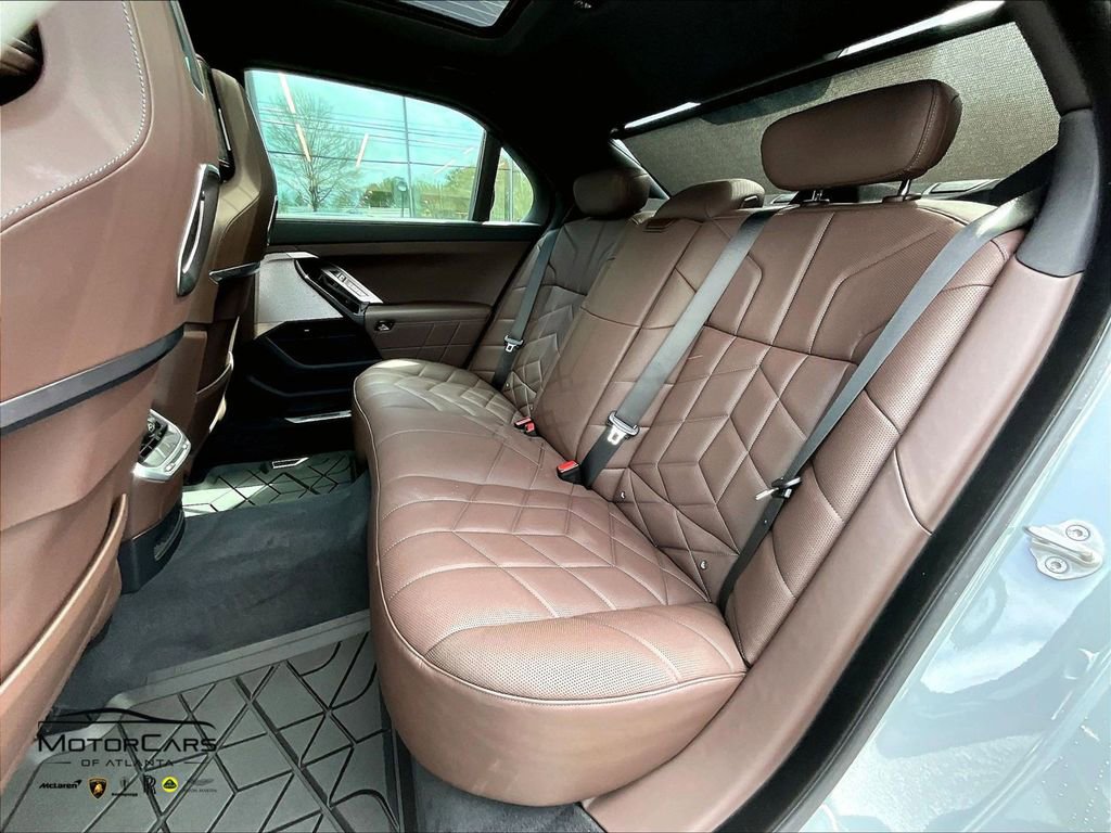 Used 2025 BMW 740i 740i w/ Premium Package image 22