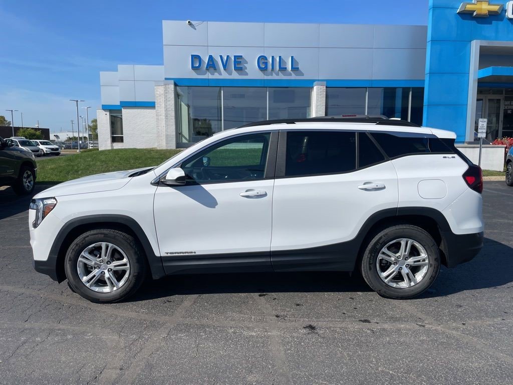 Certified 2022 GMC Terrain SLE w/ Driver Convenience Package image 10