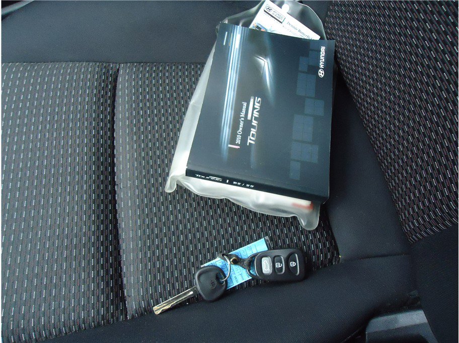 Used 2010 Hyundai Elantra GLS image 23