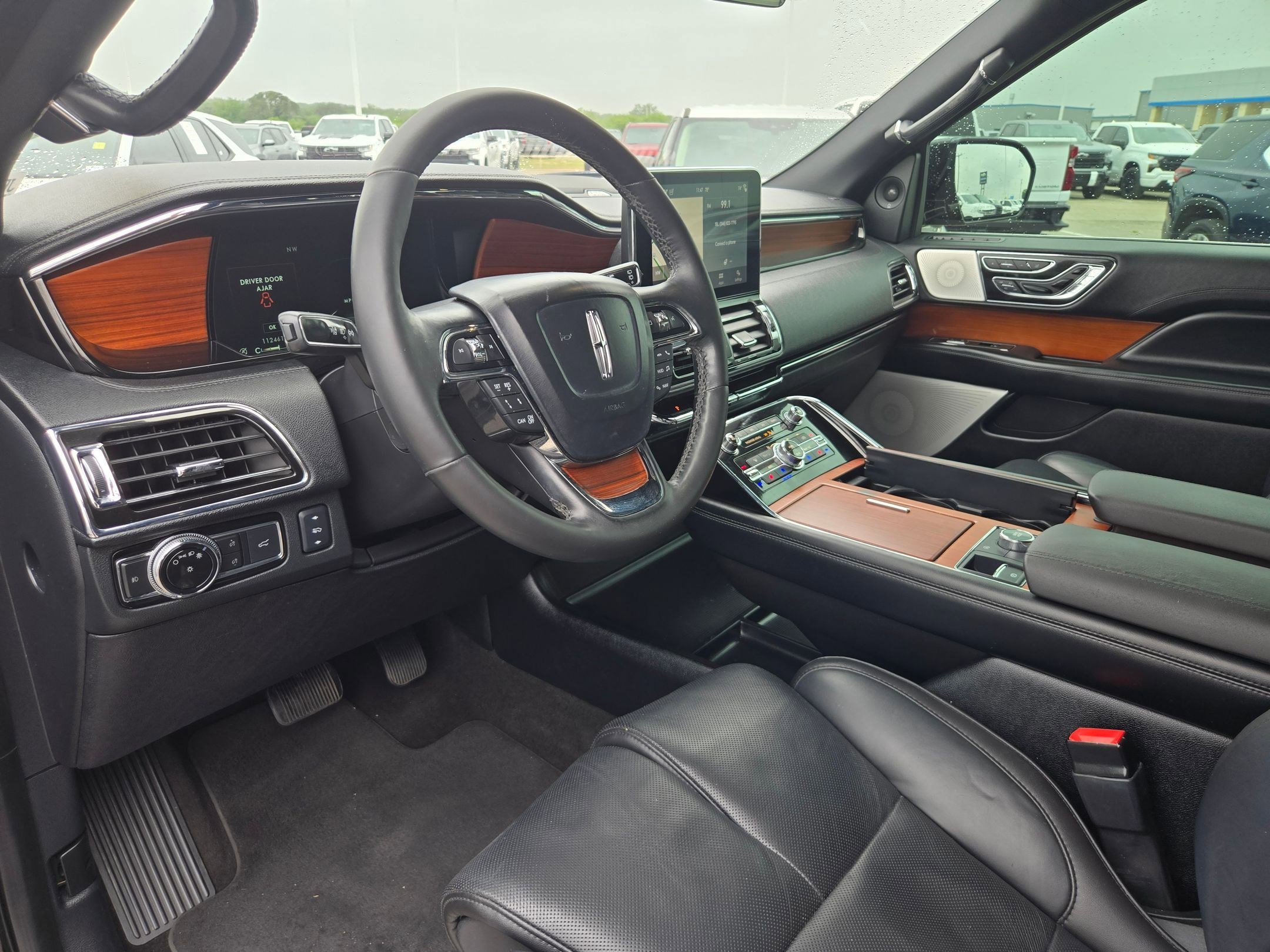 Used 2018 Lincoln Navigator L Reserve w/ Technology Package AWD/4WD image 11