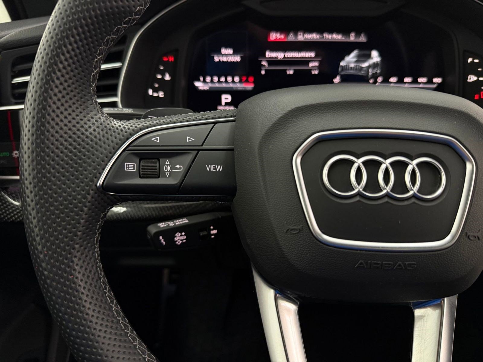Used 2023 Audi SQ7 Prestige w/ Prestige Package AWD/4WD image 15