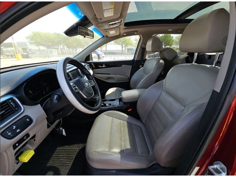 Used 2019 Kia Sorento EX image 11