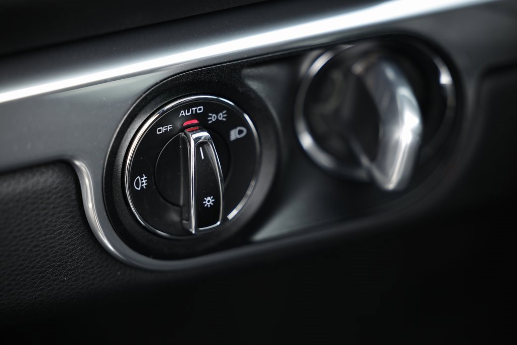 Certified 2024 Porsche 718 Boxster image 24