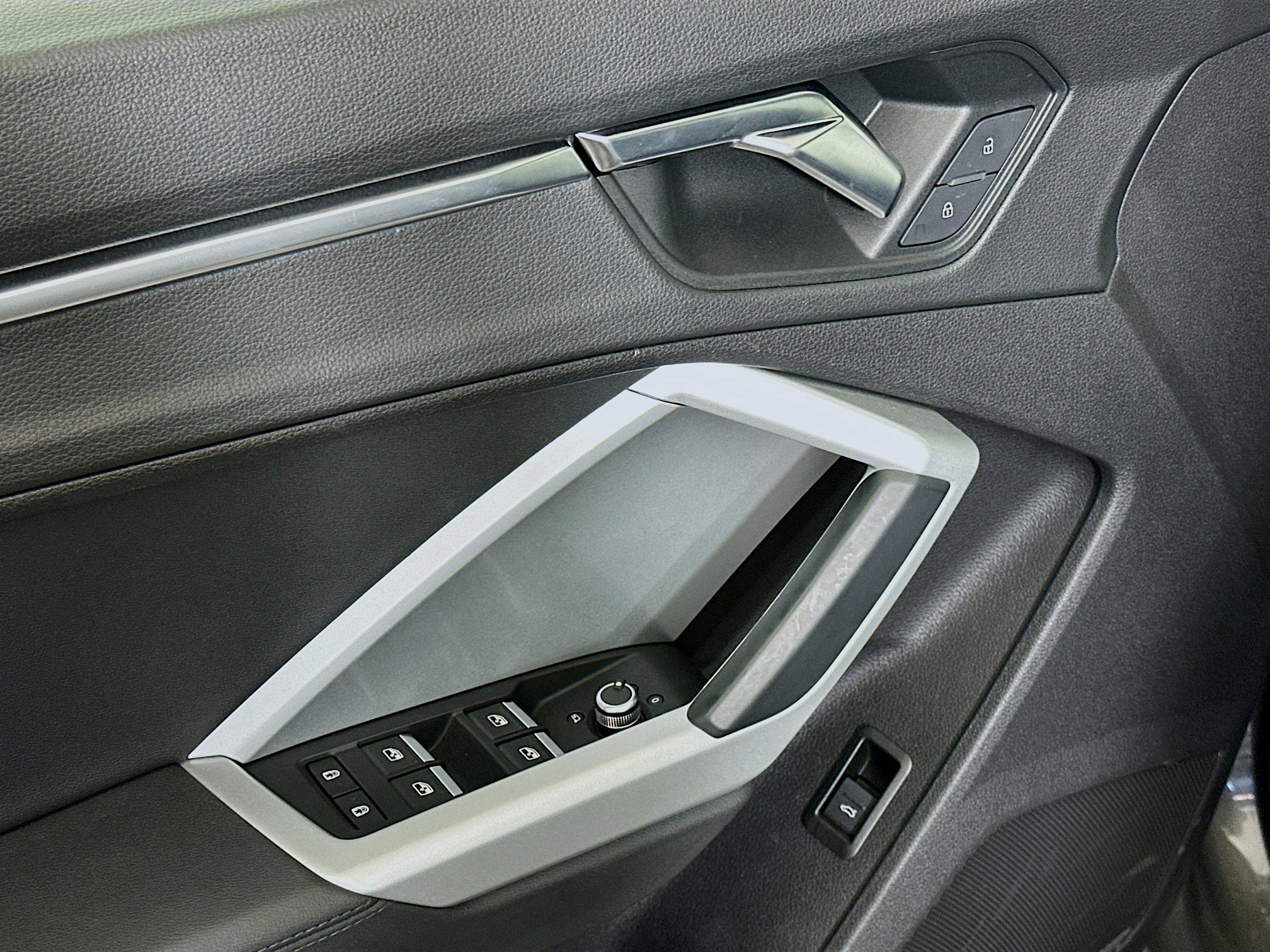 Used 2021 Audi Q3 2.0T Premium w/ Convenience Package image 15