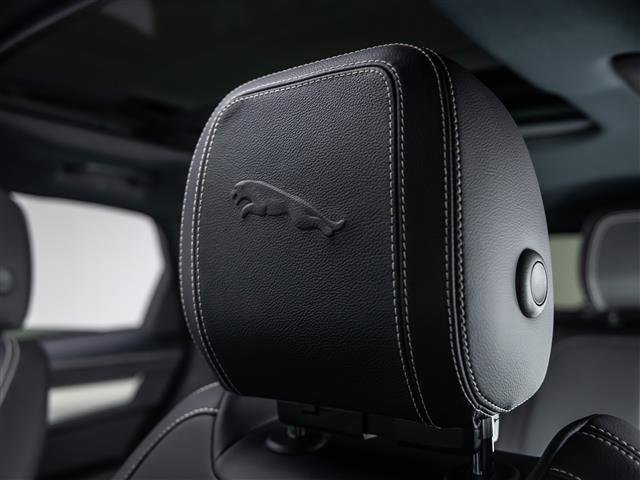 Certified 2024 Jaguar F-PACE R-Dynamic S AWD/4WD image 15