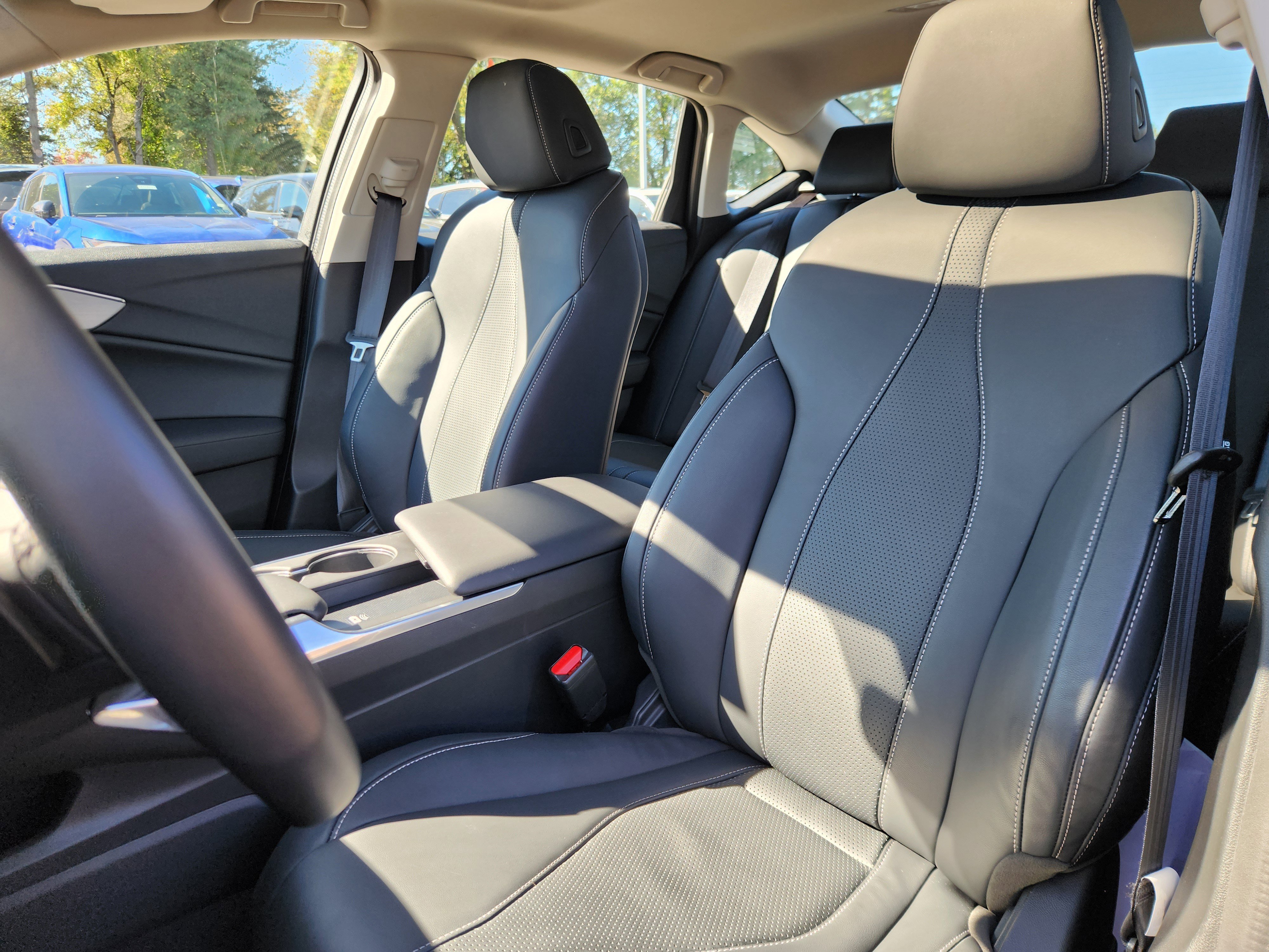 Certified 2025 Acura TLX w/ Technology Package image 7