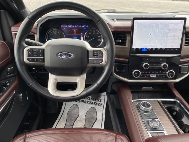 Used 2024 Ford Expedition Limited AWD/4WD image 7